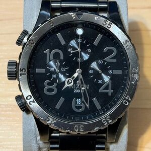 Nixon The 48-20 Chrono "Keep It Fresh" Men's Gray Stainless Analog Watch RUNS